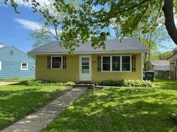 821 Maple Grv, Tomah, WI 54660