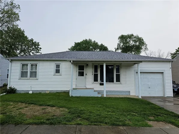 706 S Willow St, Effingham, IL 62401