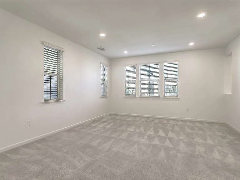 3072 Lina Loop — Photo 7