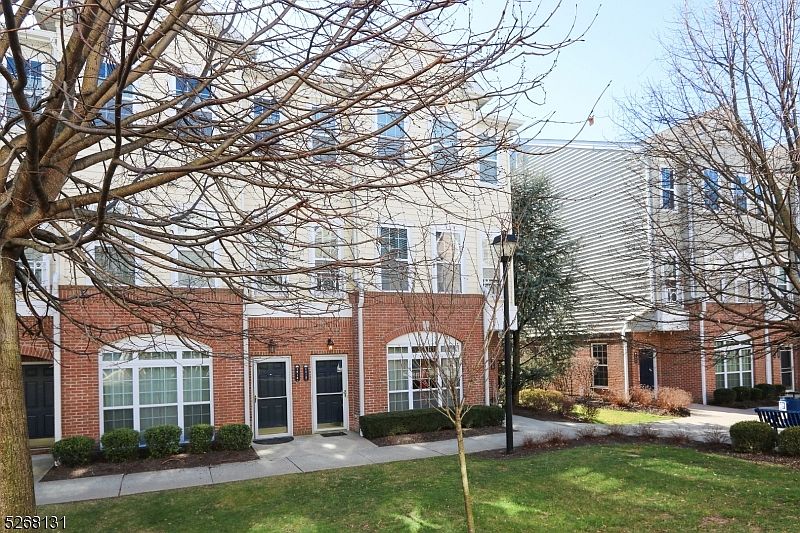 1st image of 1515 Hamilton St #1515