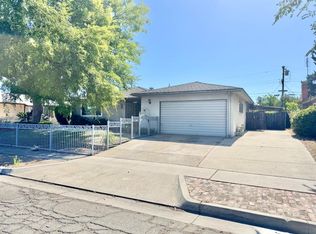 1470 N Chestnut Ave, Fresno, CA 93703