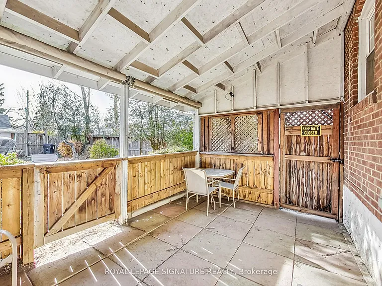1 Milne Ave — Photo 15