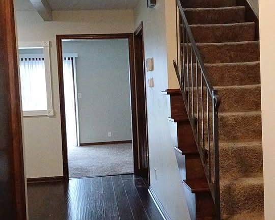 3rd image of 900 SW Kingscross Rd APT B