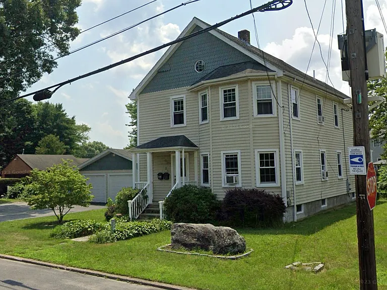 53 Pettaconsett Ave — Photo 11