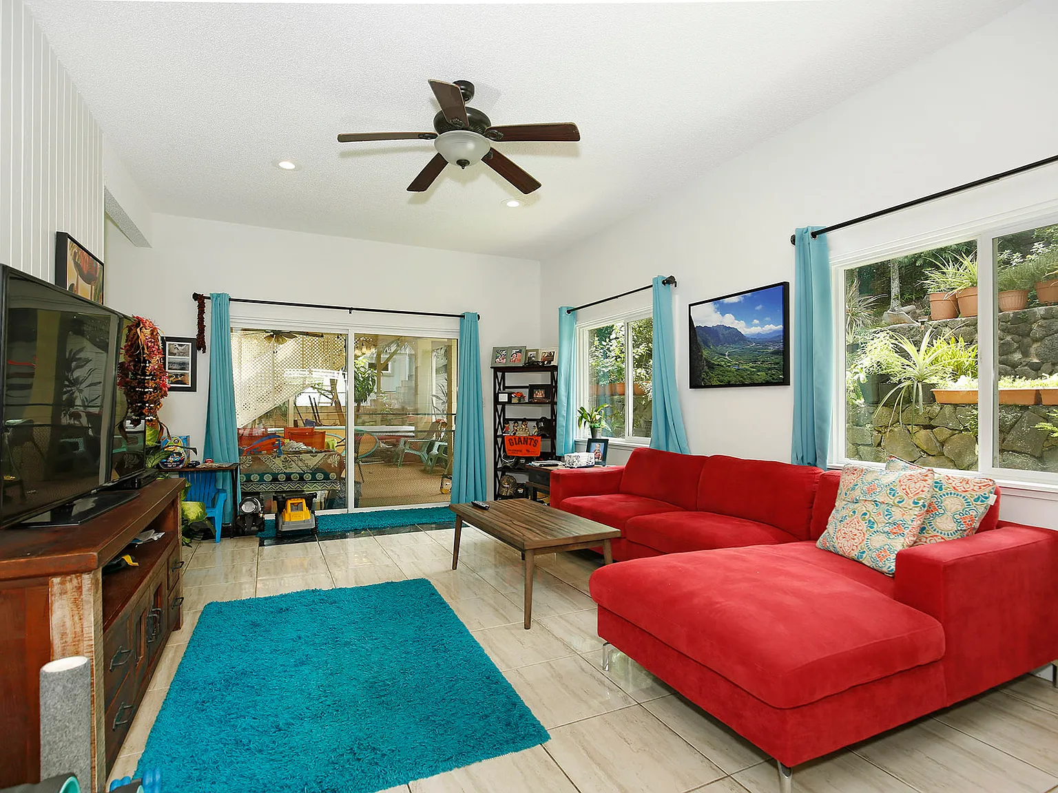 3 bed, 2000 sqft, $4,300 — Photo 2