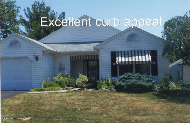 7 Woodchuck Ln photo 1