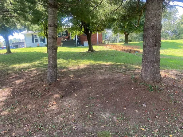 2446 Blair Rd, Russell Springs, KY 42642