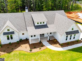 126 Woodford Dr, Roopville, GA 30170