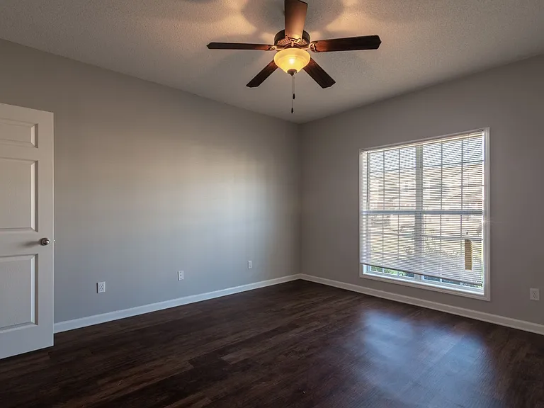 170 Concord Ave — Photo 10