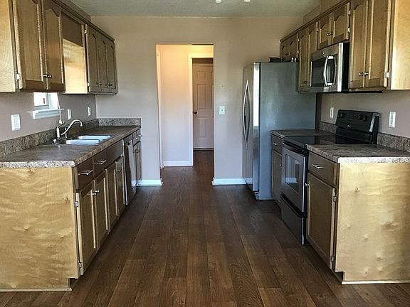 4th image of 1205 Langston Ln
