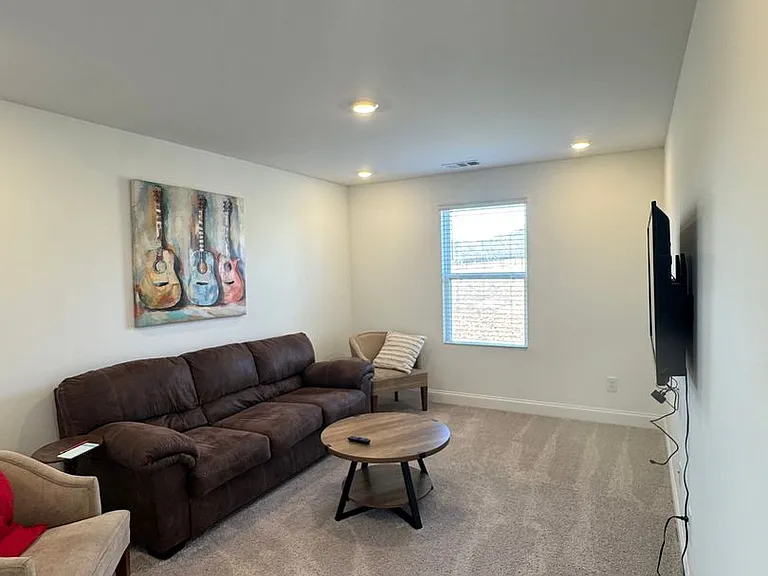 2104 Creekland View Blvd — Photo 11