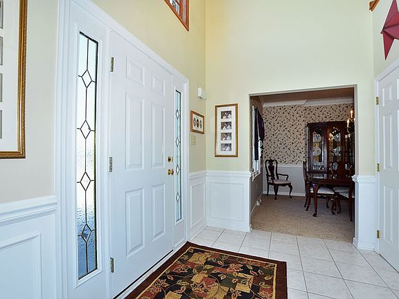 2nd image of 1374 Royal Oak Dr