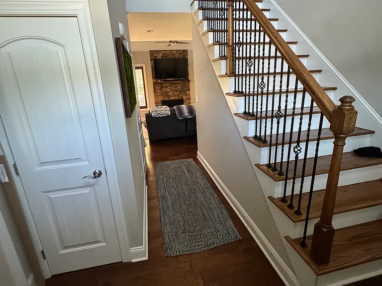1245 Helmsdale Dr — Photo 3