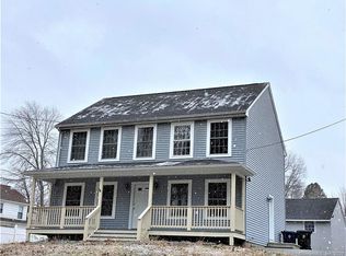 7 Park Ave, Willimantic, CT 06226