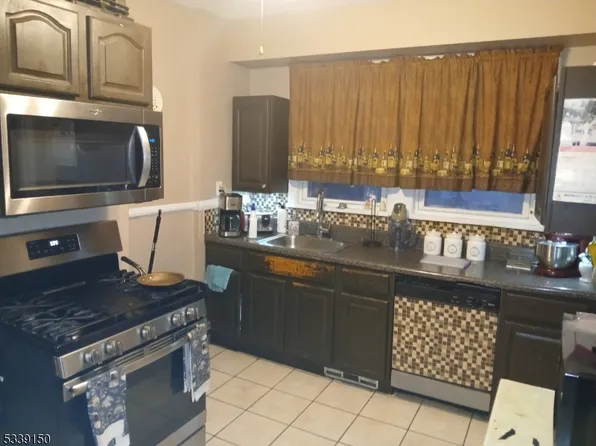 20 Rockland Ter, Newark City, NJ 07106