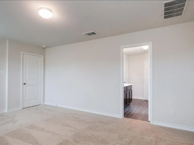 8103 Horizon Dale — Photo 3