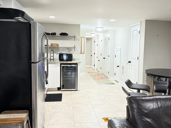616 Irving St NW #B, Washington, DC 20010