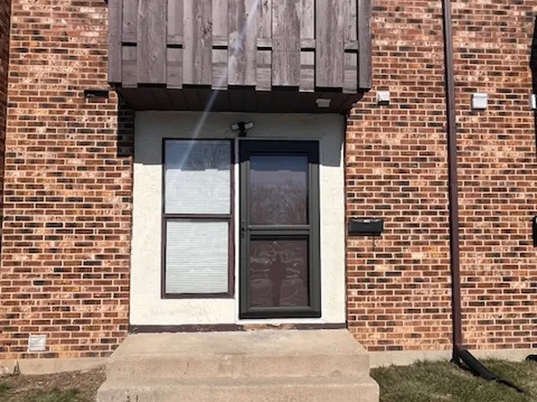 615 Villa Rd APT E, Springfield, OH 45503