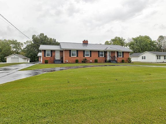 3rd image of 4619 Camargo Rd