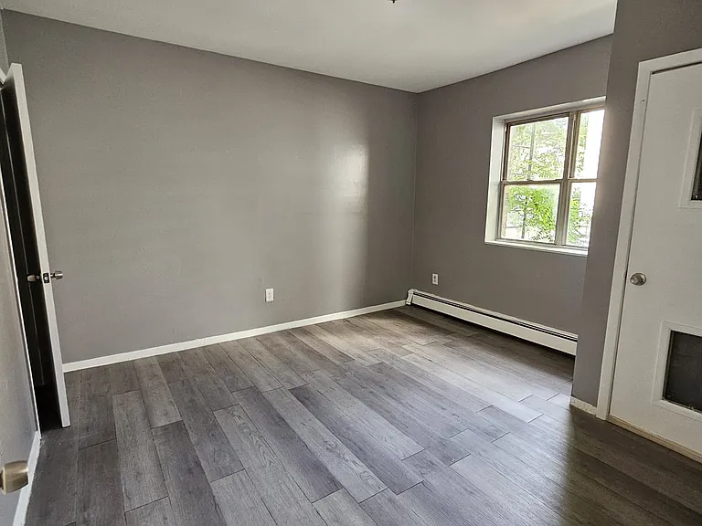 45 Bragaw Ave #3A — Photo 9