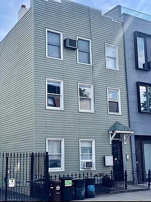 Rented by Douglas Elliman | media 21