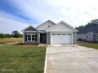 29 Catchers Cir, Four Oaks, NC 27524