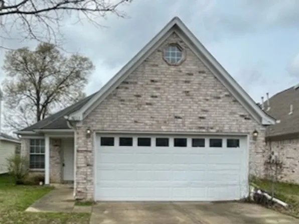 8761 Cat Tail Dr, Southaven, MS 38671