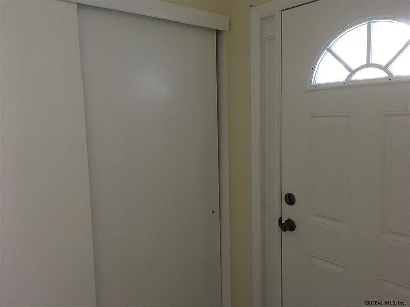 4th image of 1001 ROCKPORT Court
