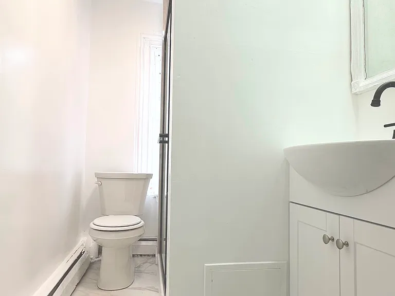 730 Kohn St #2 — Photo 5