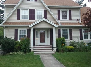 62 Lexington Rd, West Hartford, CT 06119