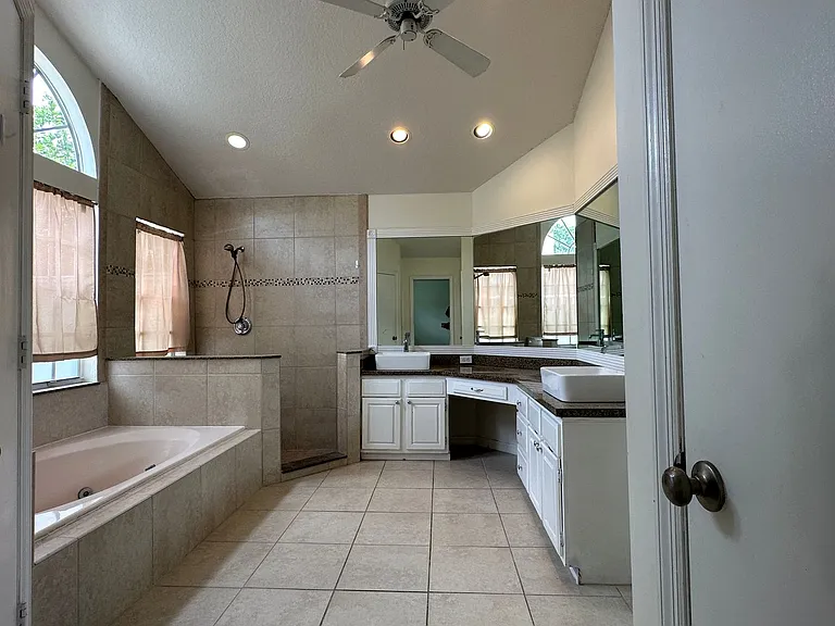 935 Shriver Cir — Photo 20