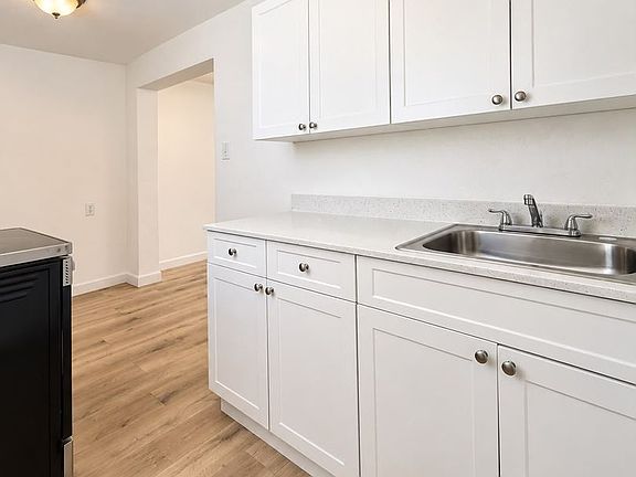 4th image of 840 NW 10th St #5