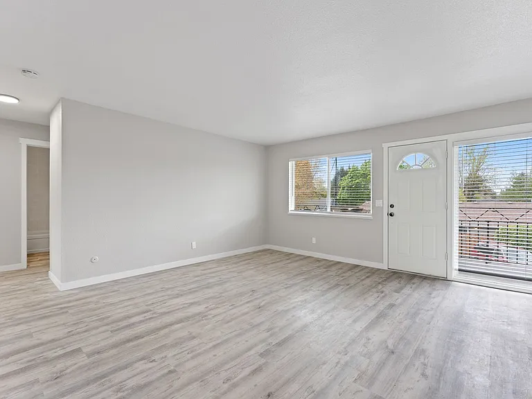 Eastside Village Apartments — Photo 89