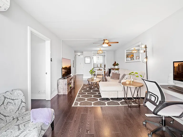 1717 Ala Wai Blvd #1004 — Photo 5