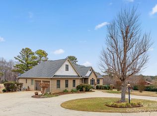 3043 River Rd, Shelby, NC 28152