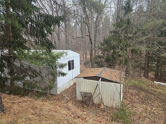 5th image of 7625 Wheaton Hill Rd