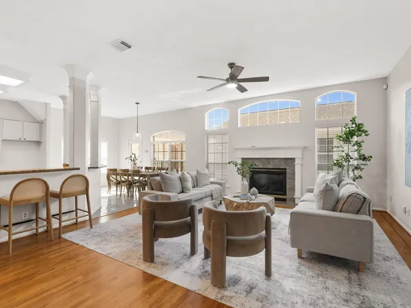 1602 Orlando St, Friendswood, TX 77546