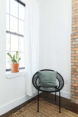 Rented by Venn NY Inc | media 10