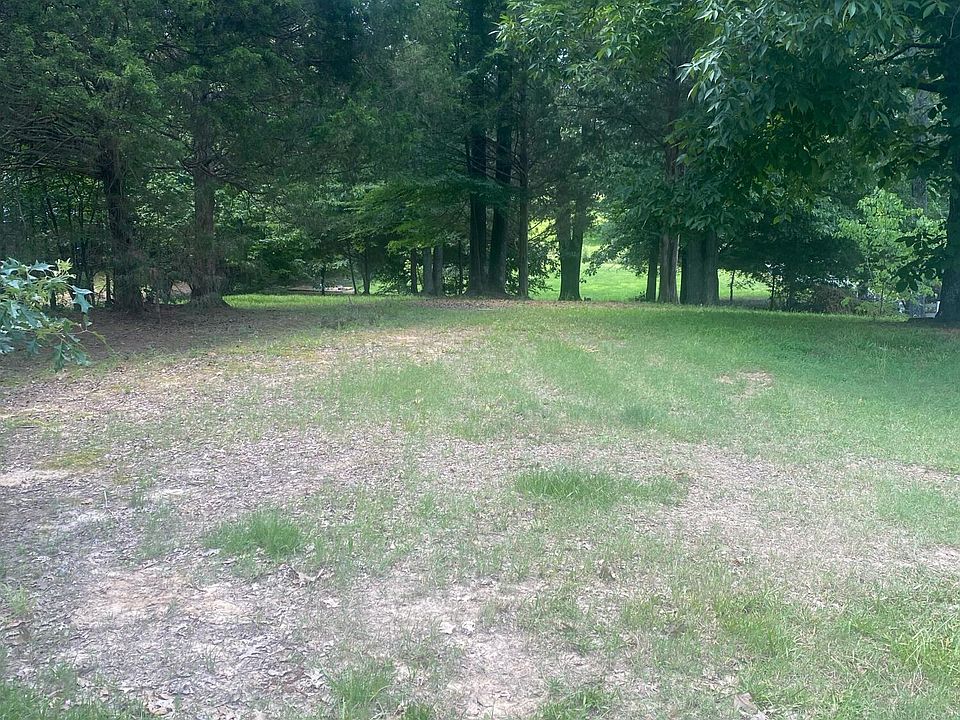 2nd image of 8 Jaybird Rd #8