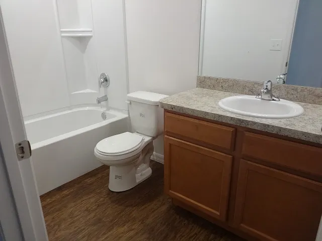 627 Chatham Walk Dr — Photo 15