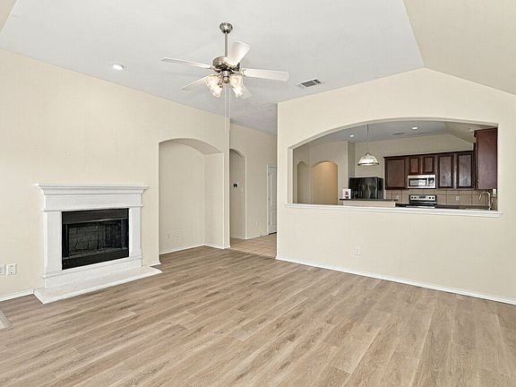 5th image of 6420 Spring Ranch Dr