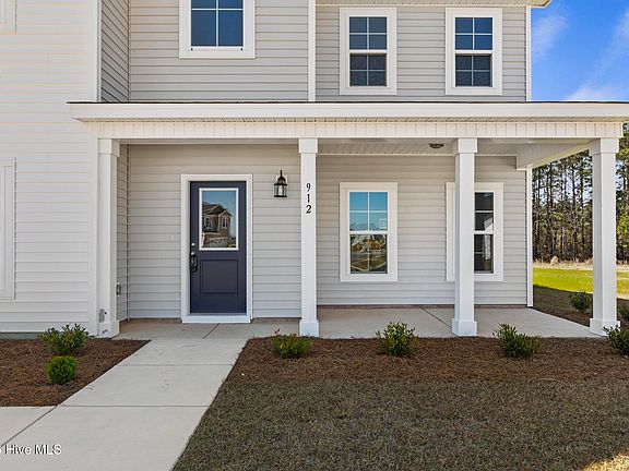 3rd image of 912 Wild Azalea Way