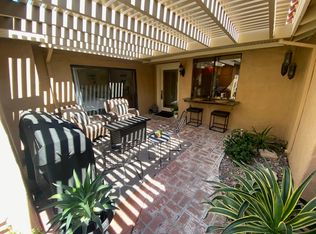 290 San Vicente Cir, Palm Desert, CA 92260