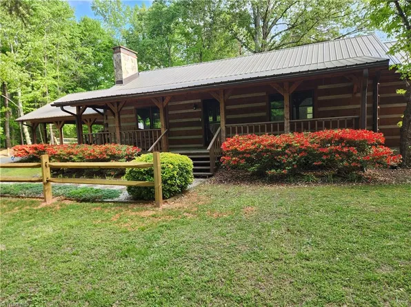 342 Pickett Rd, Lexington, NC 27295