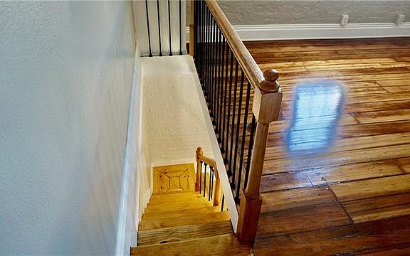 4th image of 706 Dumaine St #2C