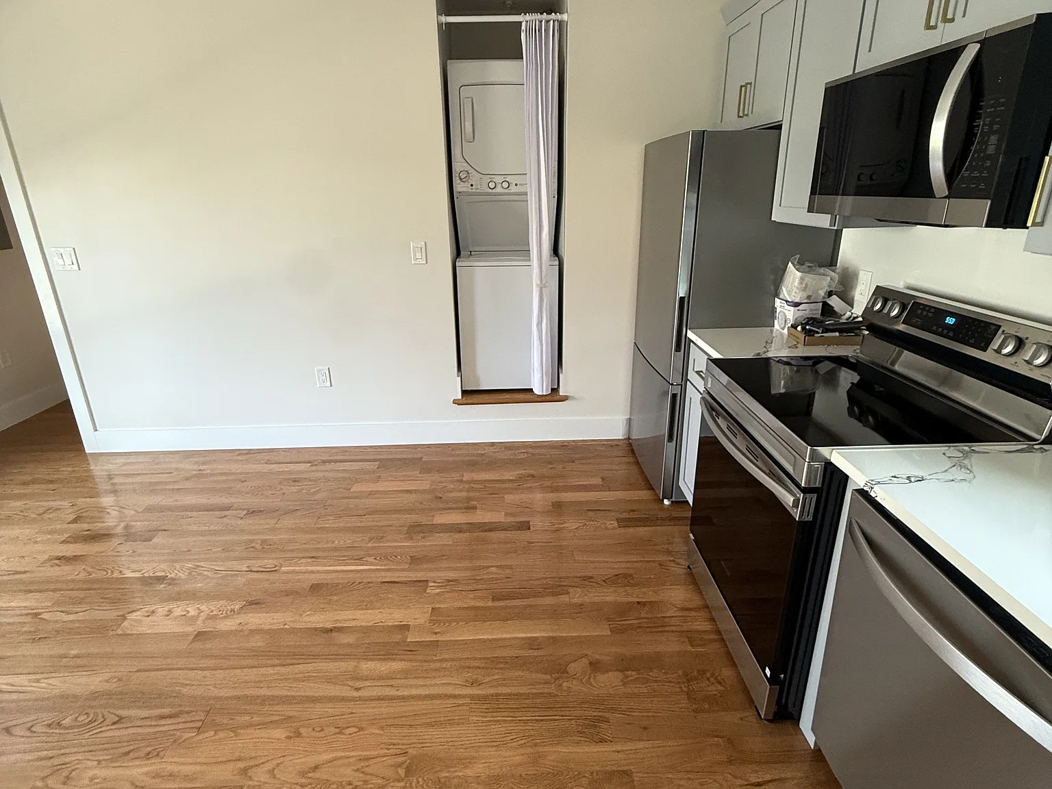 1 bed, 500 sqft, $2,000 — Photo 2