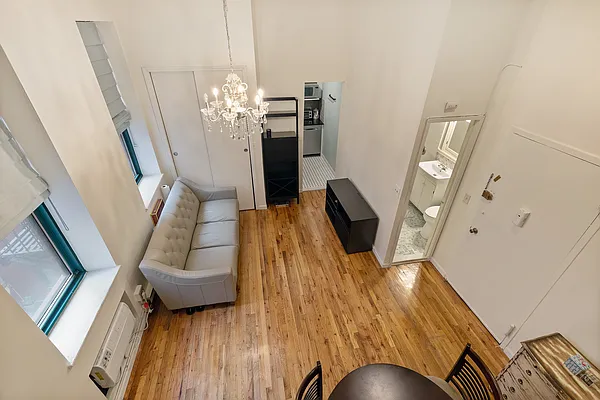 Rented by Keller Williams NYC | media 16