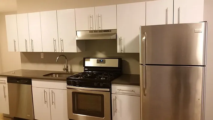 Rented by Bruma Realty LLC | media 18