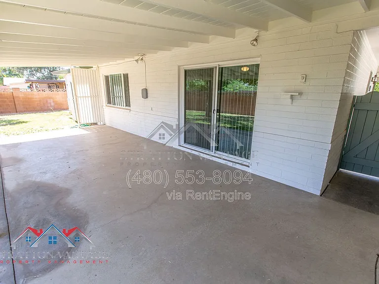 3409 E Indianola Ave — Photo 31