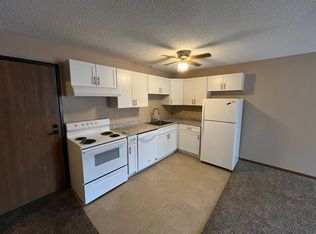 924 4th St SW #205, Forest Lake, MN 55025